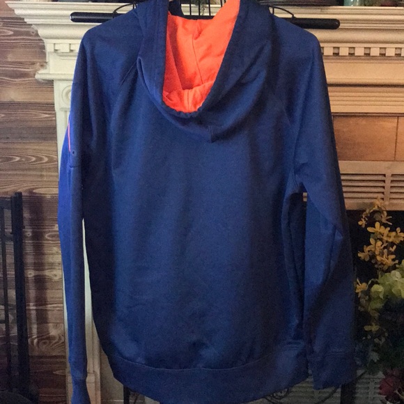 NWOT Men’s Fila Size Small Blue w/orange trim kangaroo pocket Hoodie - Picture 3 of 4